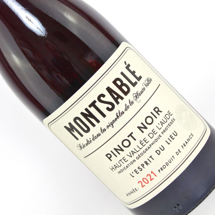 Terres Fideles, Montsable Pinot Noir Close Up