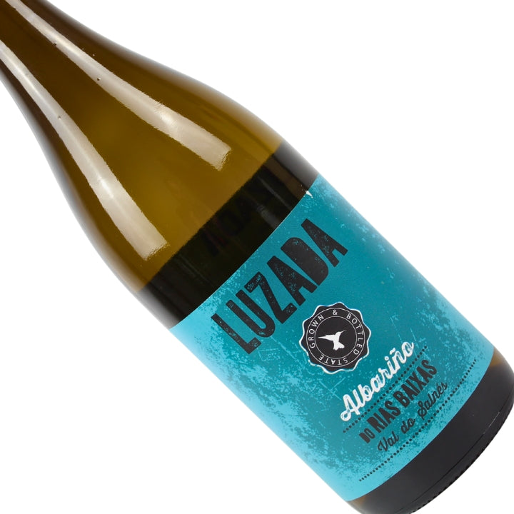 Wine bottle with a blue label featuring the brand 'Luzada' on a white background