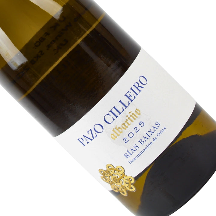 Wine bottle with 'Pazo Cilleiro' label on a white background