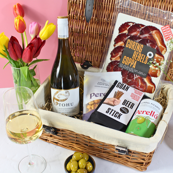 The Sauvignon Hour Gift Hamper