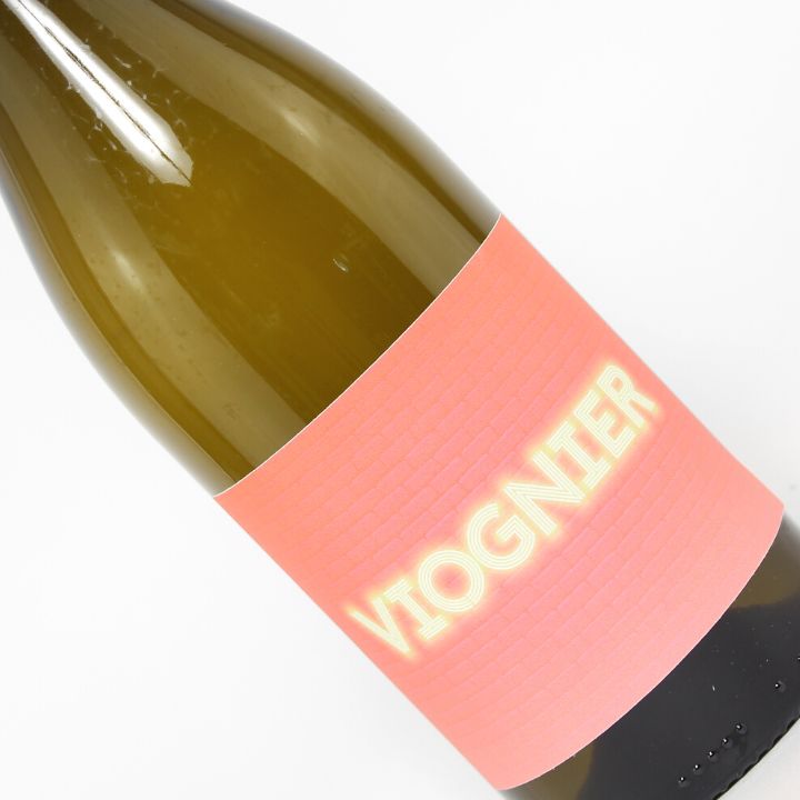 CB Wines, Viognier 2021 Close Up