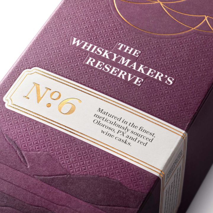 Products The Lakes Distillery, Whiskymaker&#39;s Reserve No.6 Single Malt Box Close Up