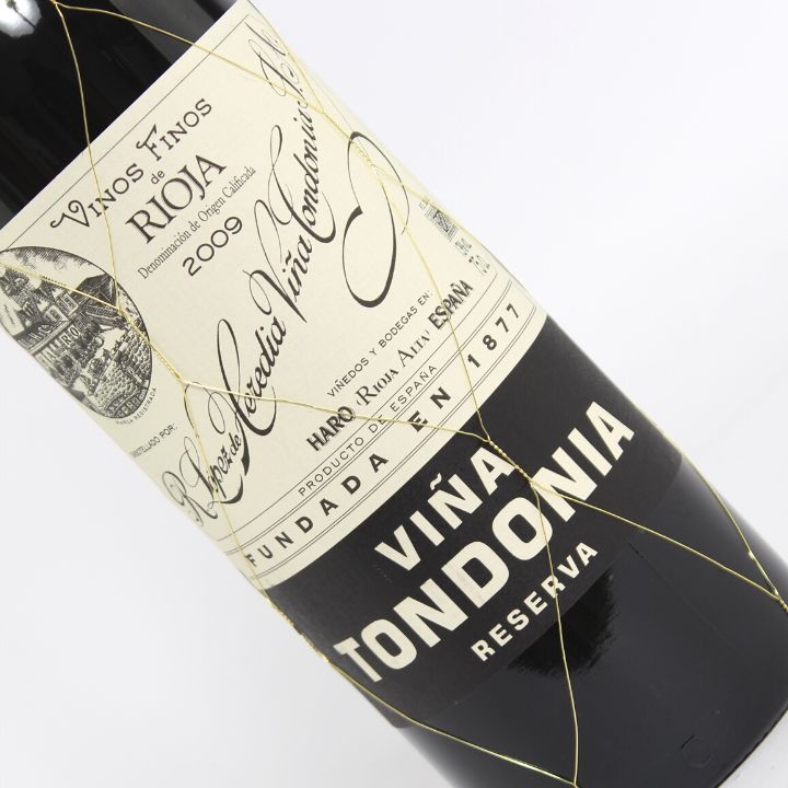 Reserve Wines Lopez de Heredia, Vina Tondonia Rioja Reserva Tinto 2009 Close Up