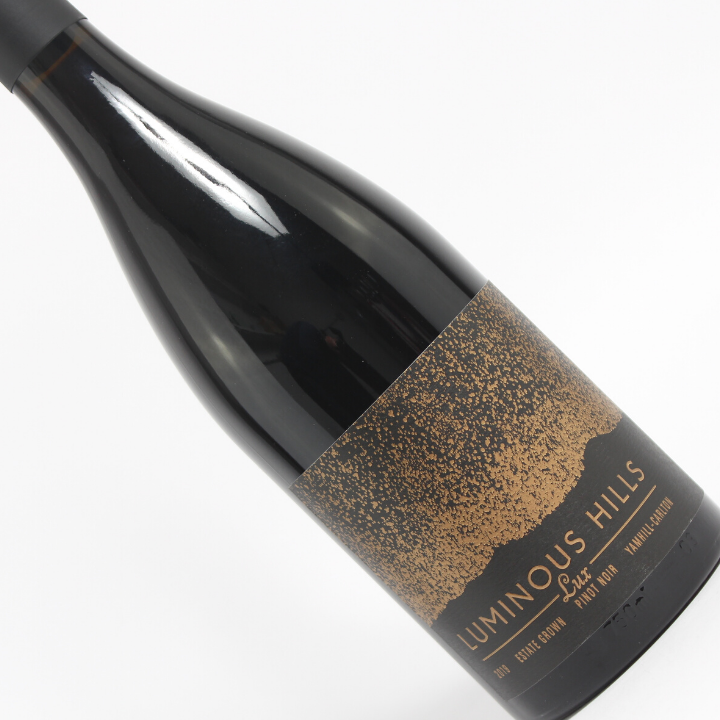 Luminous Hills, Pinot Noir LUX 2019 Close Up